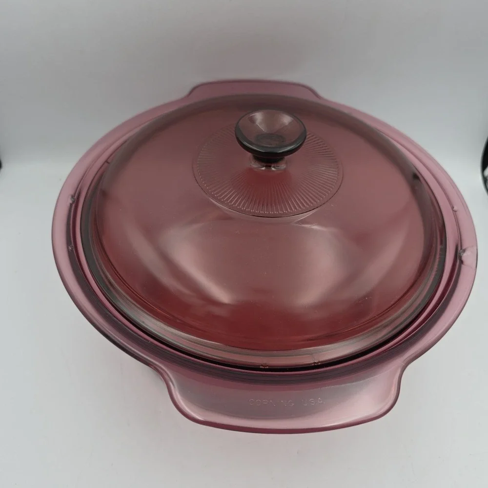 CORNING VISIONS CRANBERRY  5 L COVERED DUTCH OVEN USA READ